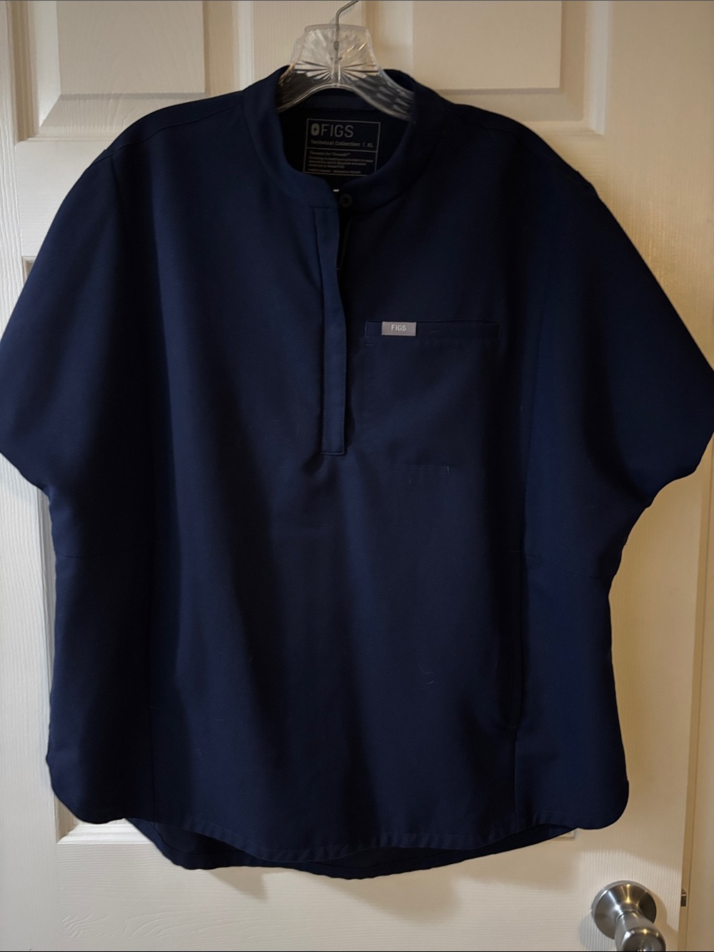 FIGS Montex scrub top